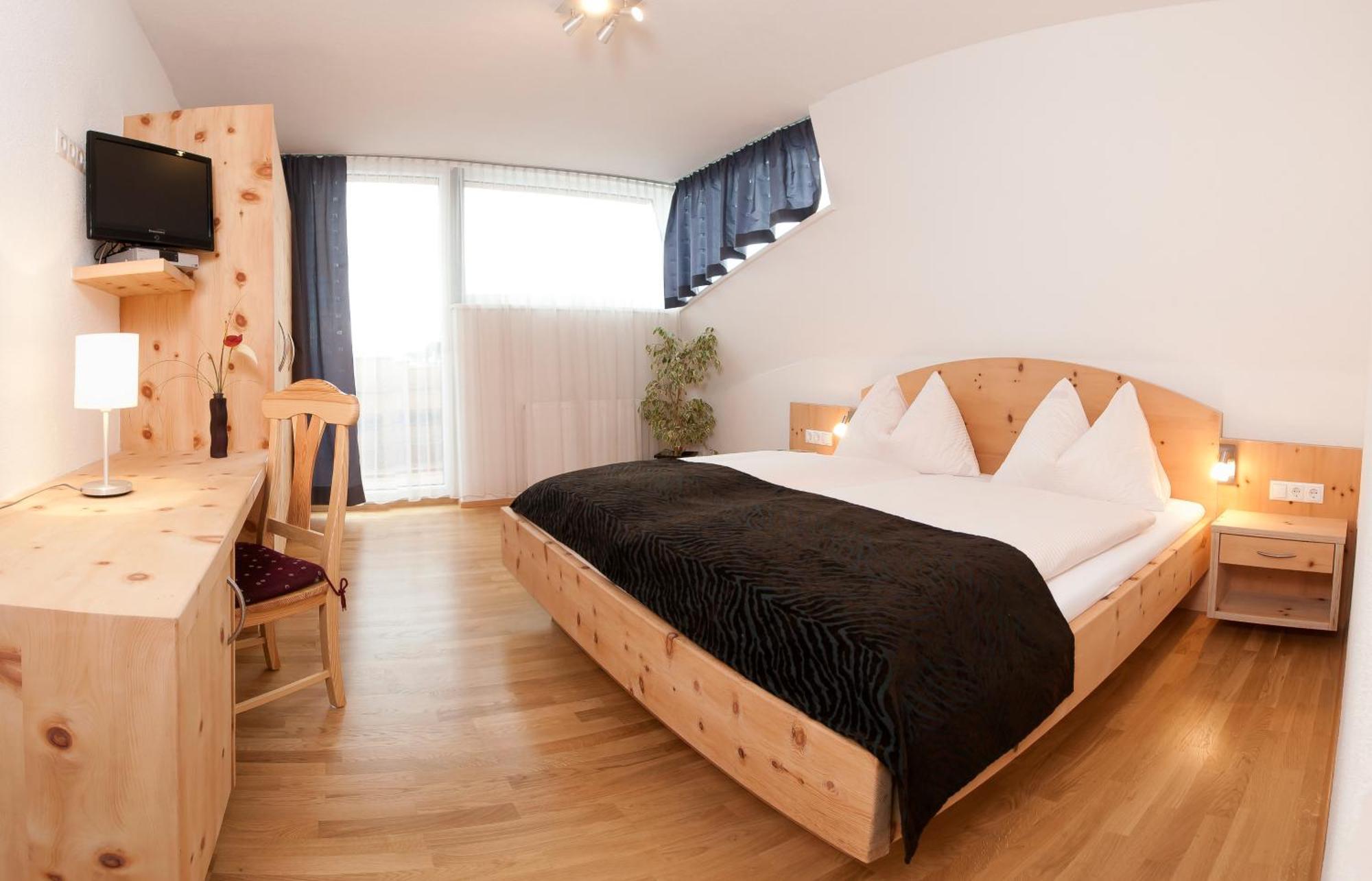 Hotel Kleissl Oberperfuss Kültér fotó